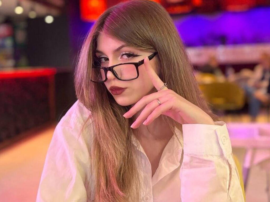 AriJane profile photo