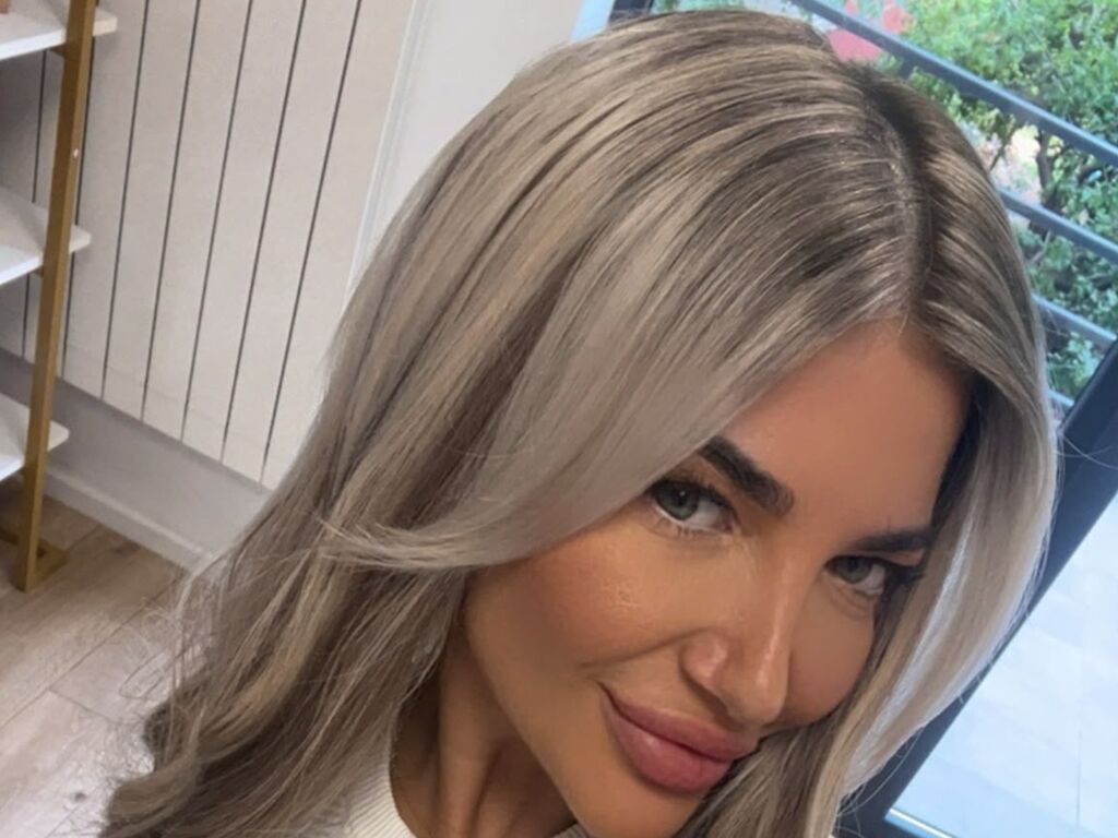 EllsaSin profile photo