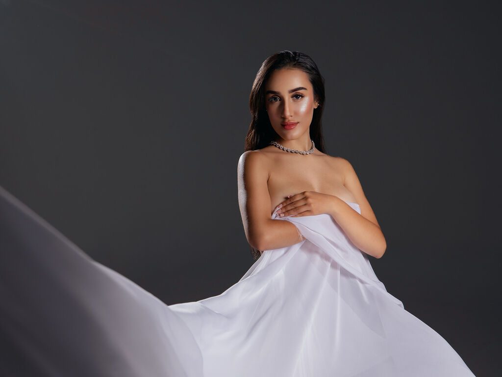 LilyMikelson profile photo