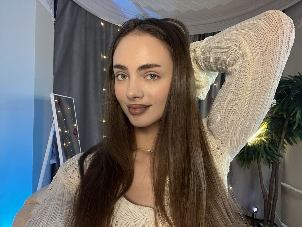 SaraLinton live webcam photo